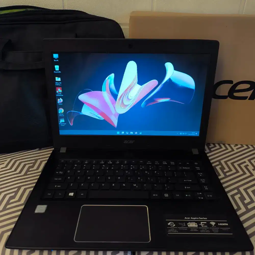 LAPTOP ACER E5-475G CORE I5 RAM 8GB SSD 256GB ISTIMEWA SIAP PAKAI
