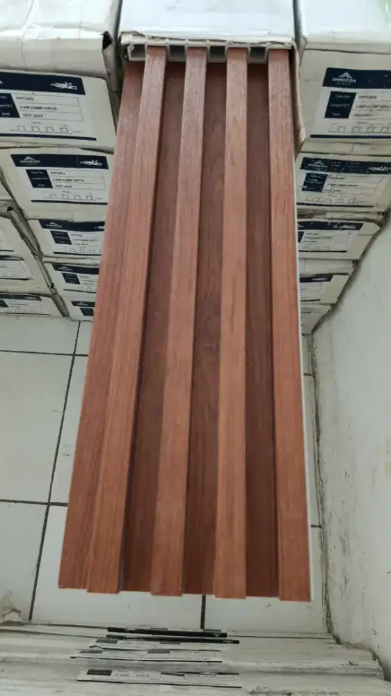 Wallpanel. Plafon pvc. Hollo