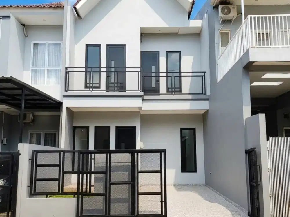 Rumah baru lokasi strategis di Kencana Loka BSD