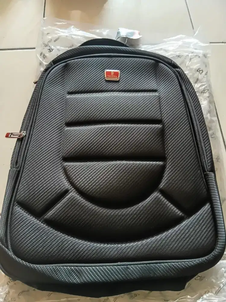 Dijual Tas Polostyle ori. 20 inchi. Tas baru kokoh dan awet. Nego