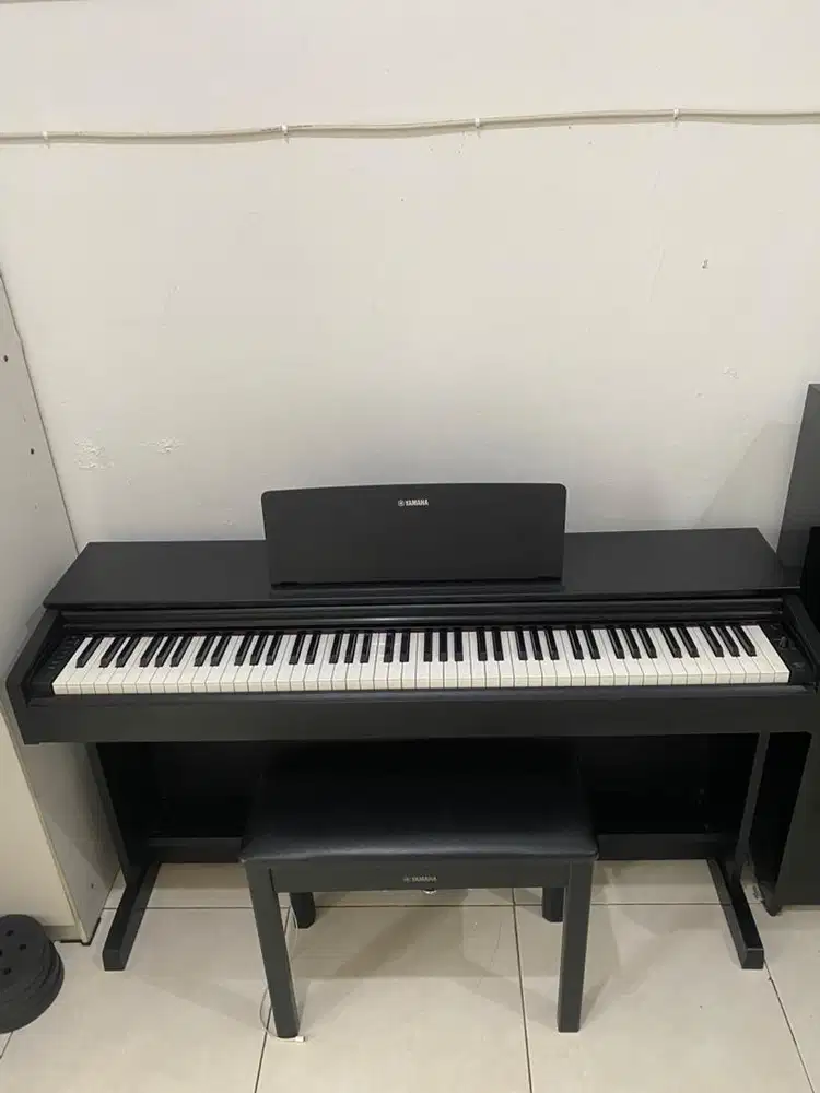 Piano digital Yamaha Arius Ydp-143