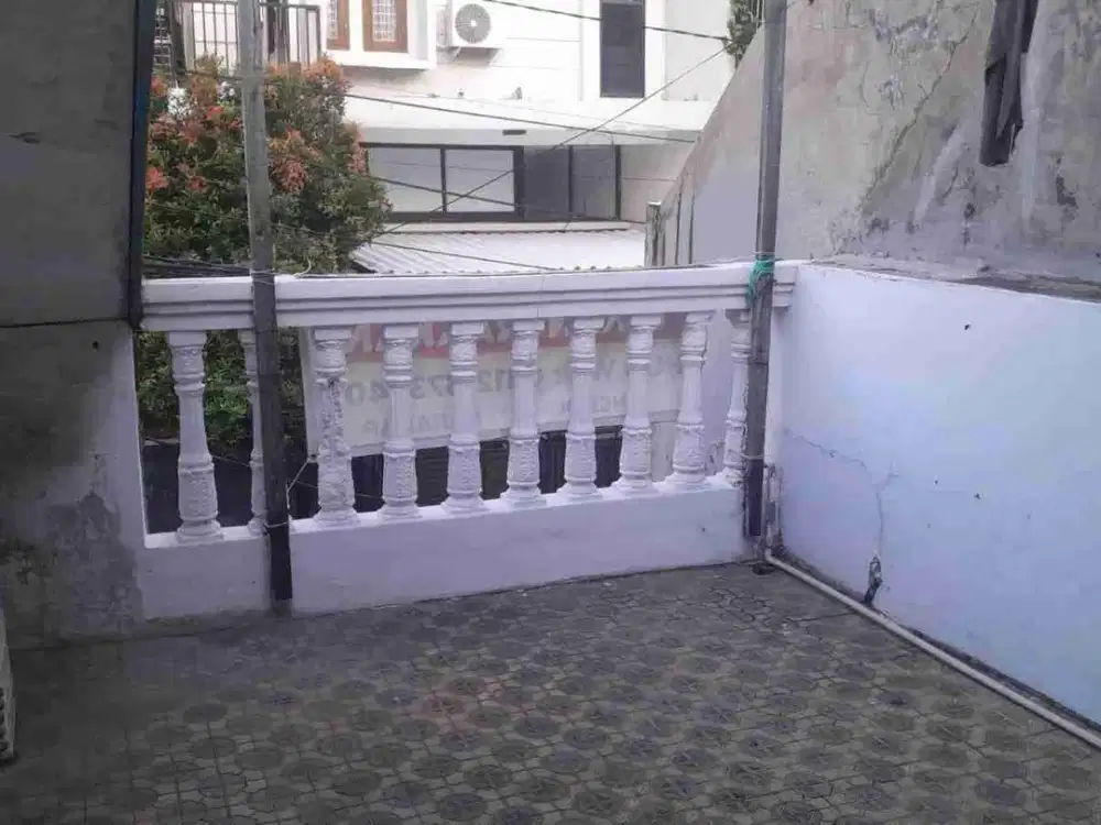 dijual rumah tua didaerah kayu putih pulo mas