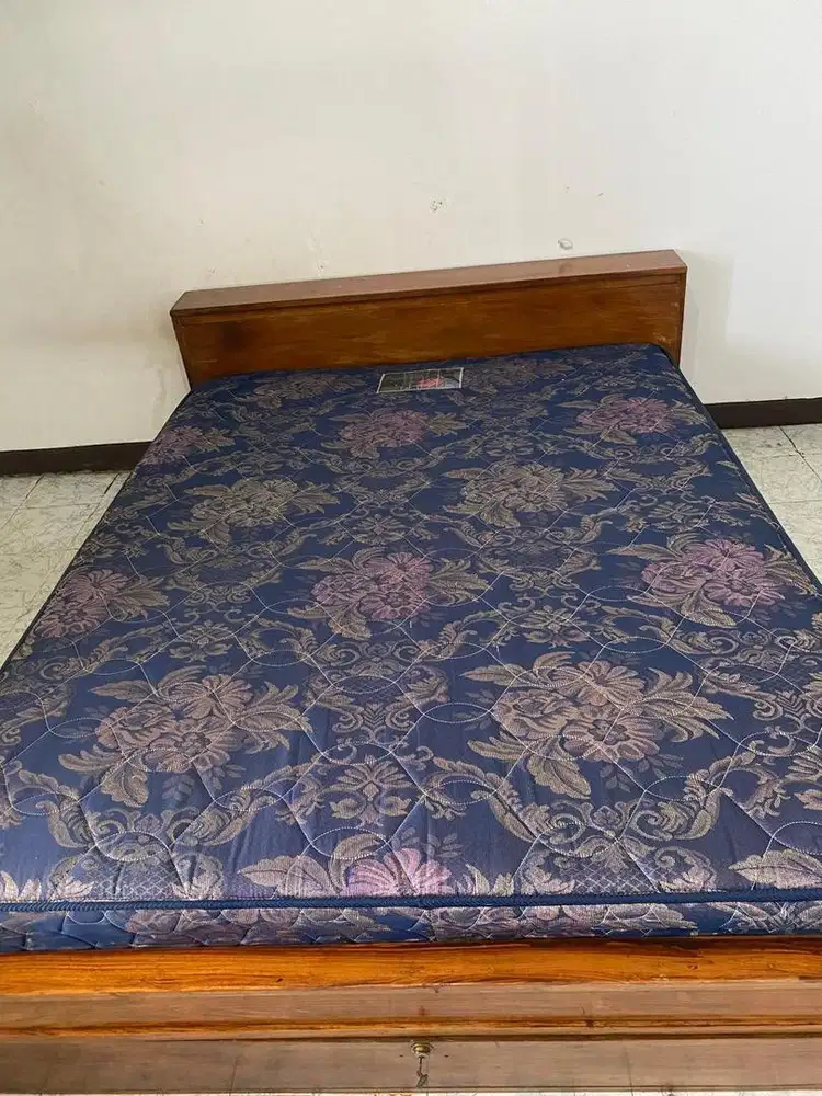 Dipan Jati Set Springbed