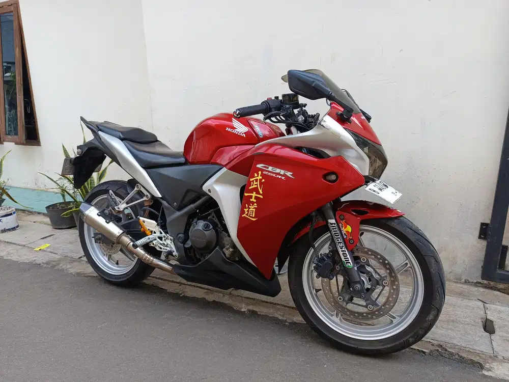 Honda cbr250 CBU 2012  mesin halus