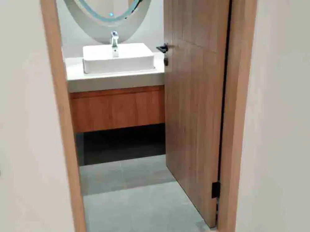 Disewakan rumah ex brand new, minimalis,hook, tingkat di kelapa gading jakut