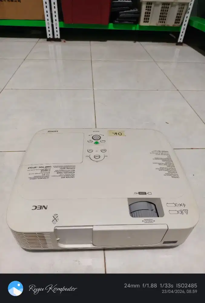 Proyektor NEC M311X