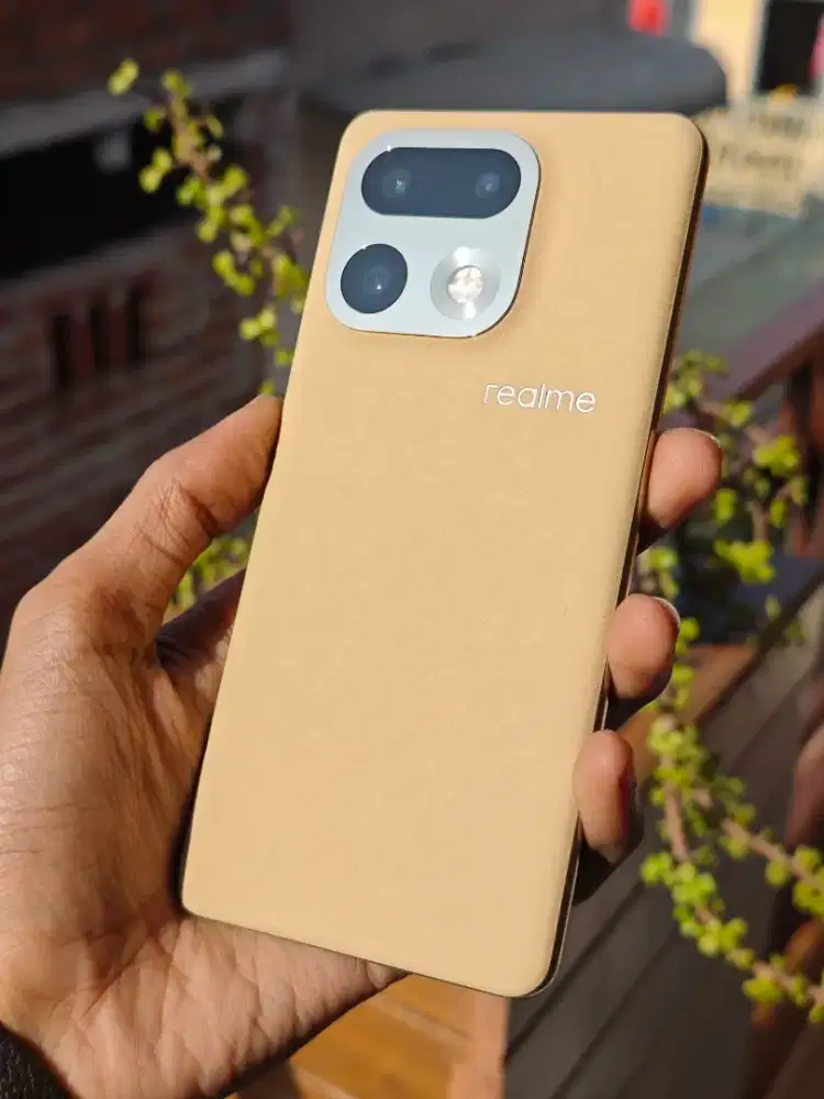 Realme 16 Pro/ Bunga ringan dan proses kredit cepat dibantu hingga ACC