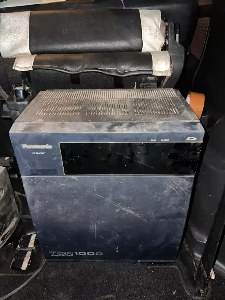 MENERIMA ALAT ALAT ex KANTOR