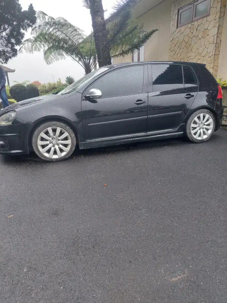 Volkswagen golf fsi 2.0 tahun 2005
