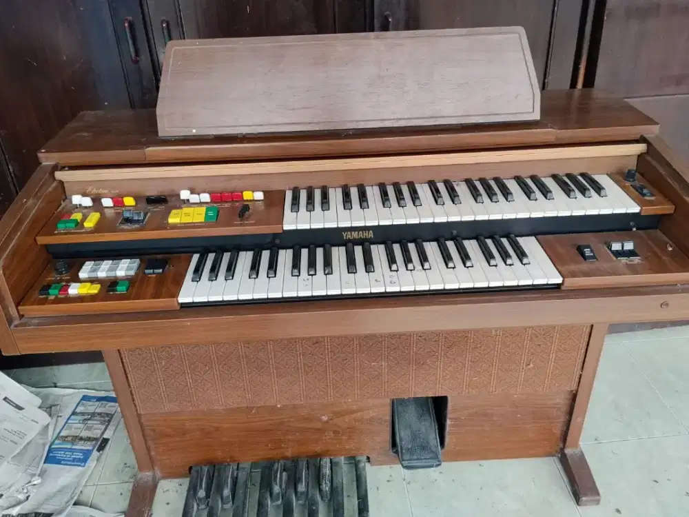 Orgen jadul masih nyala