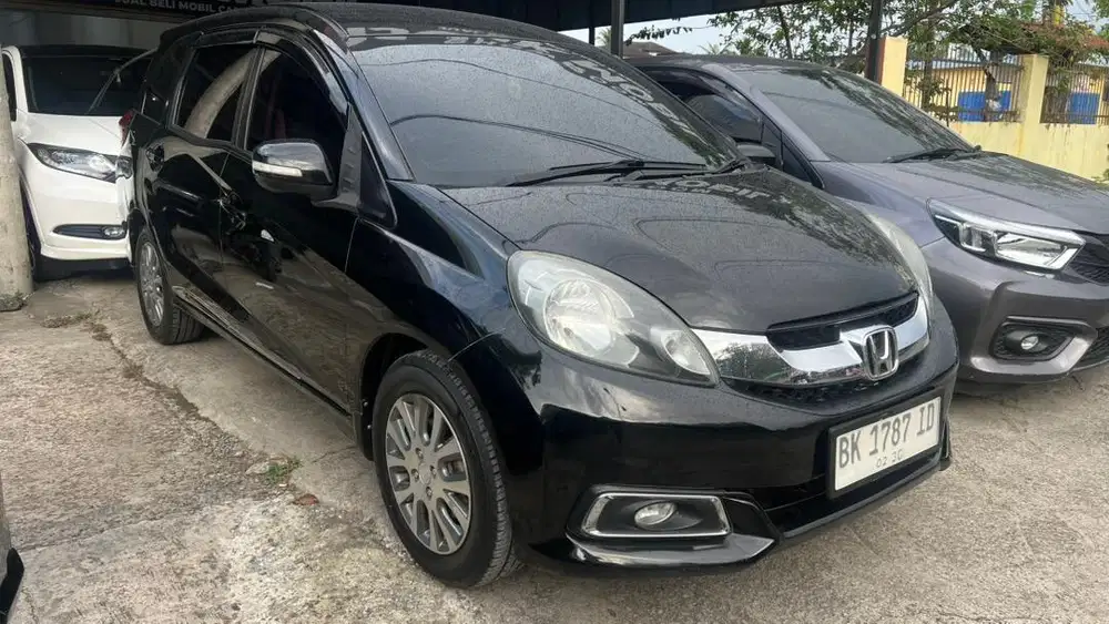 Mobilio E prestige Metic 2014