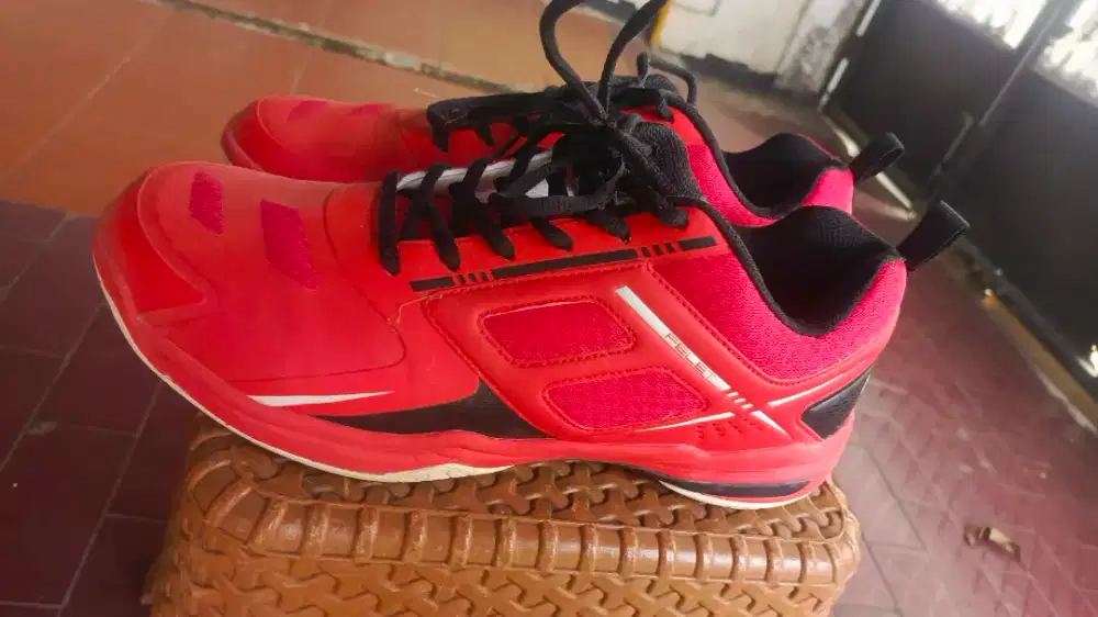 Sepatu Badminton Felet
