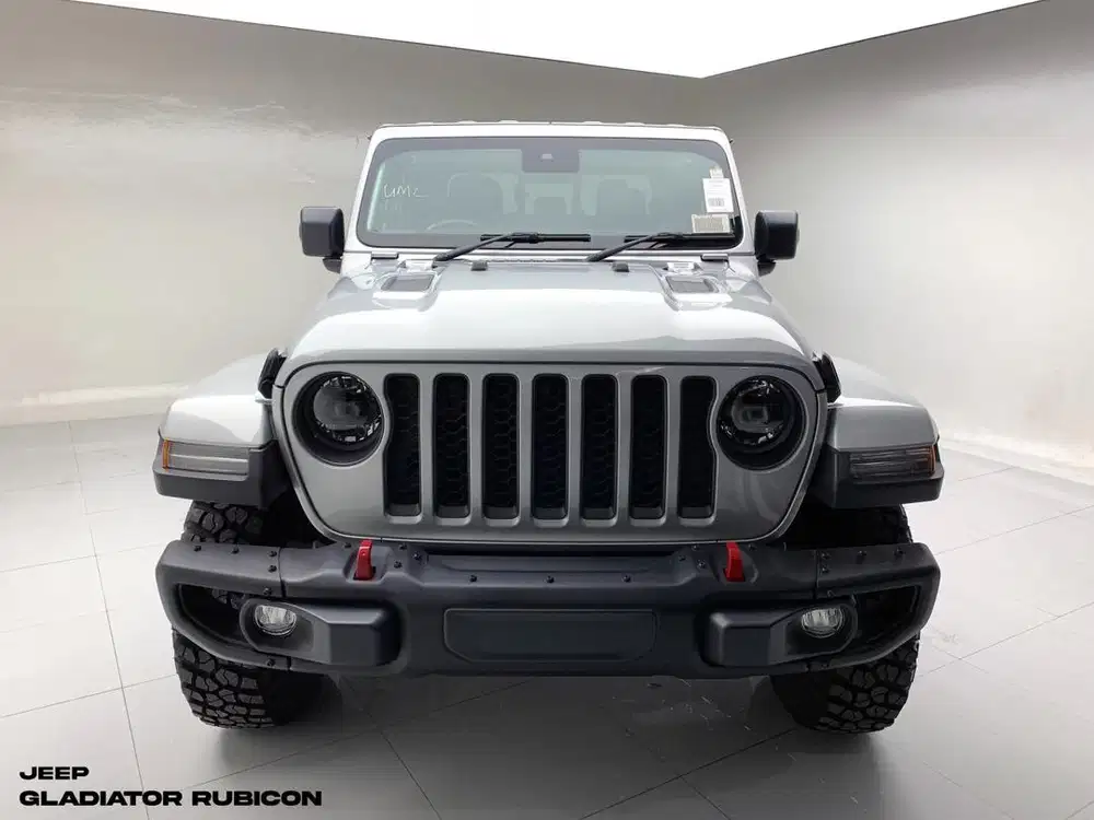 JEEP GLADIATOR RUBICON 2025 – SILVER ZYNITH ON BLACK