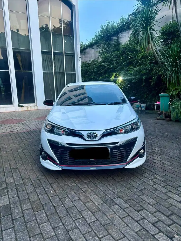 Toyota Yaris S TRD (KM 50RB)