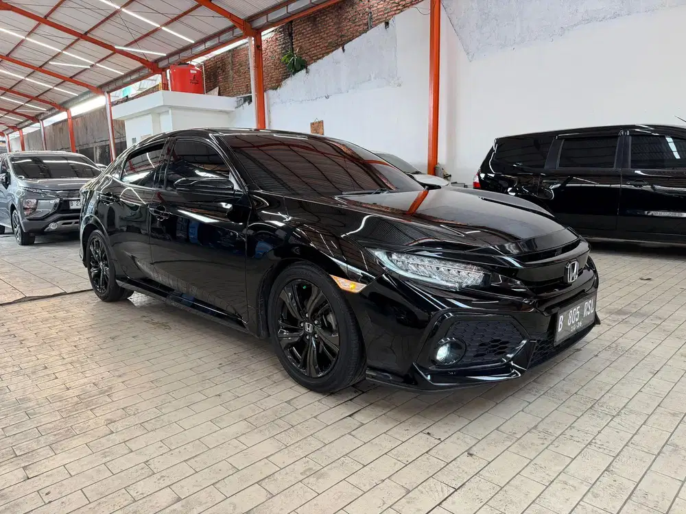 Honda Civic Turbo Hatchback AT CVT 2019 Hitam Km35rb