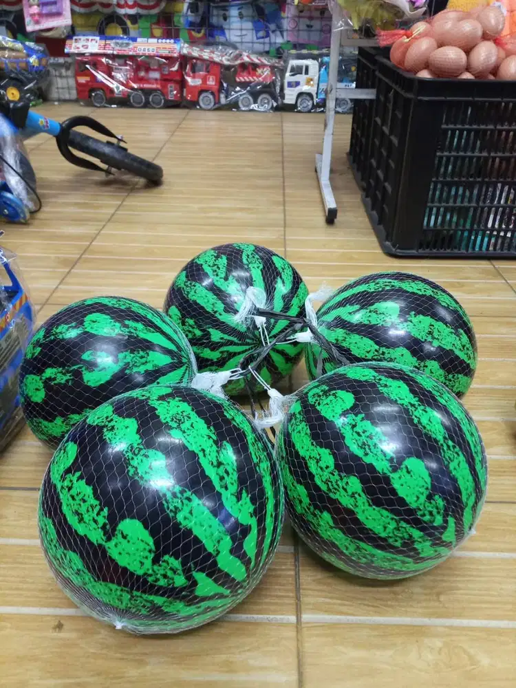 mainan anak bola semangka