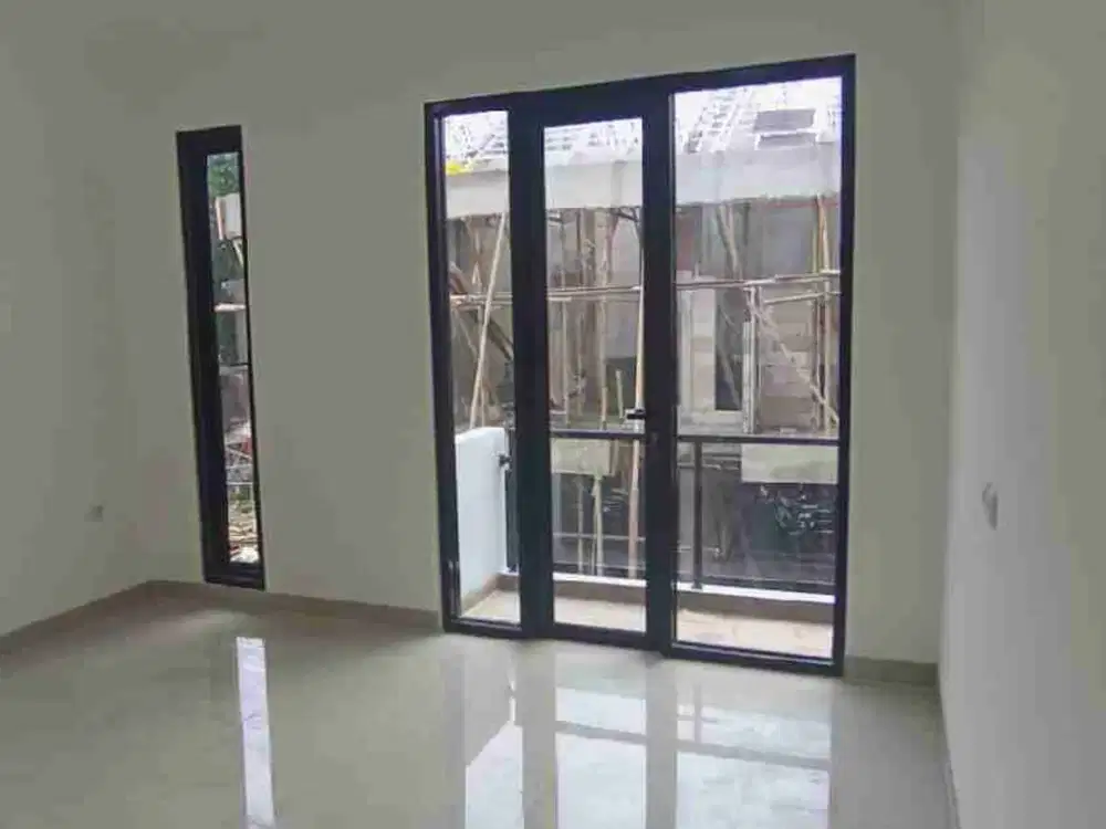 Rumah Mewah Dijual Bran New Townhouse di Setiabudi