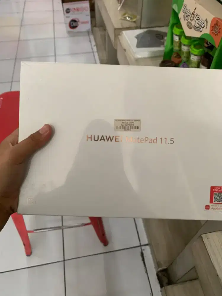 HUAWAI MATEOAD 11.5 8/128