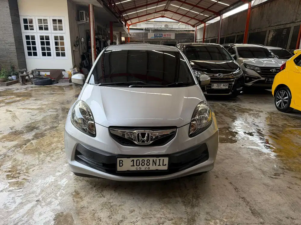 Honda Brio 1.3 E AT CBU Silver Km100rban kondisi antik