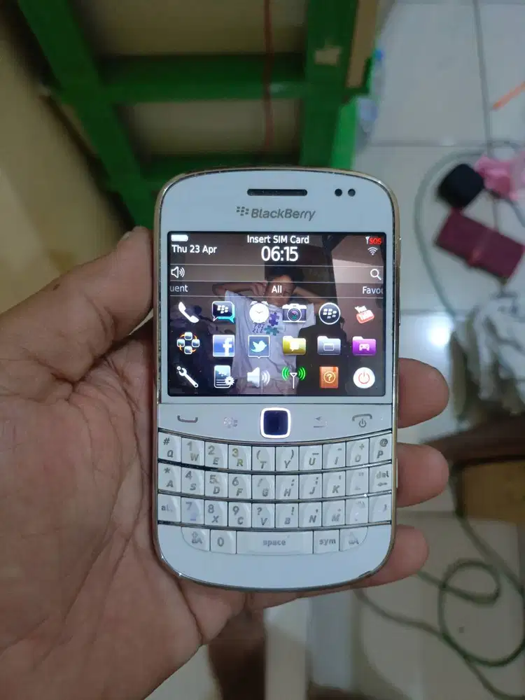 Blackberry bold 9900 dakota