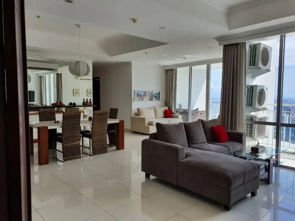 Dijual Apartemen Denpasar Residence Location In South Jakarta - 3 BR Fully Furnished