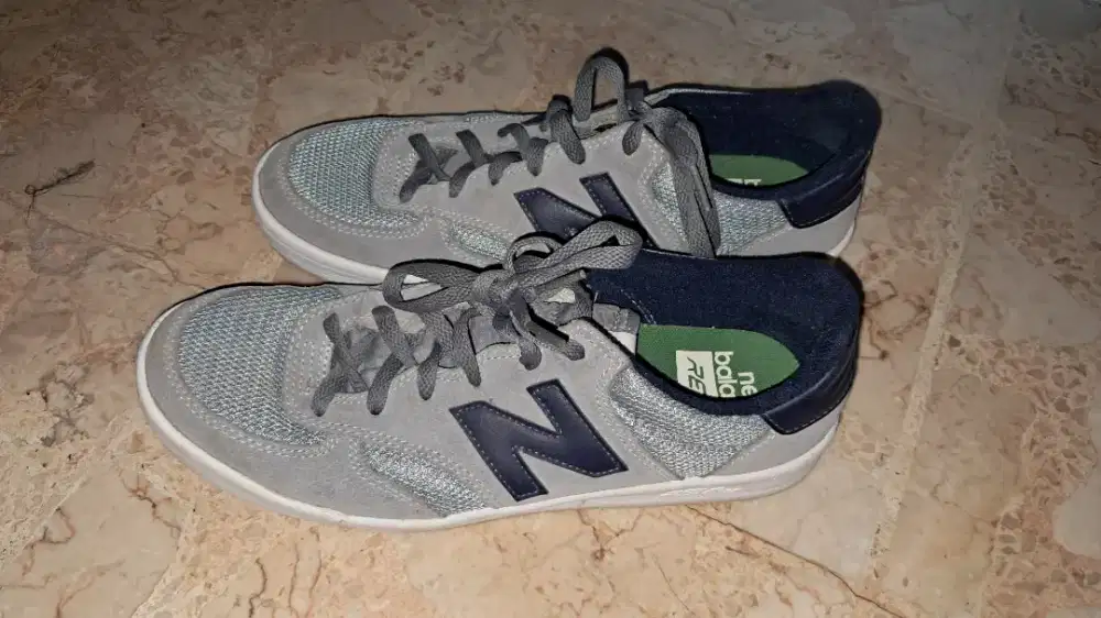 Jual Sepatu NB Second Kondisi baru Pakai