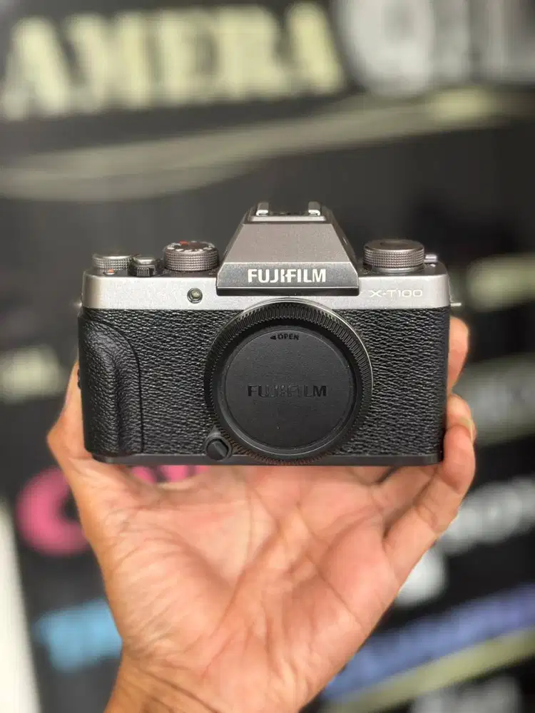 Fujifilm XT100 Body Only Mulus