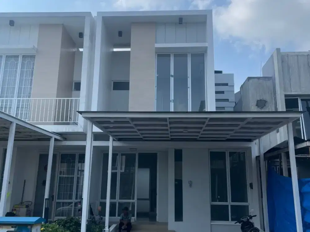 Termurah! Rumah Komplek Elit JGC Jakarta Timur