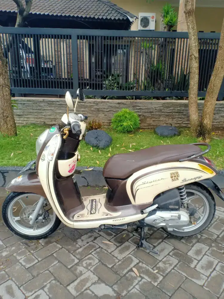 SCOOPY STYLISH ESP 2015