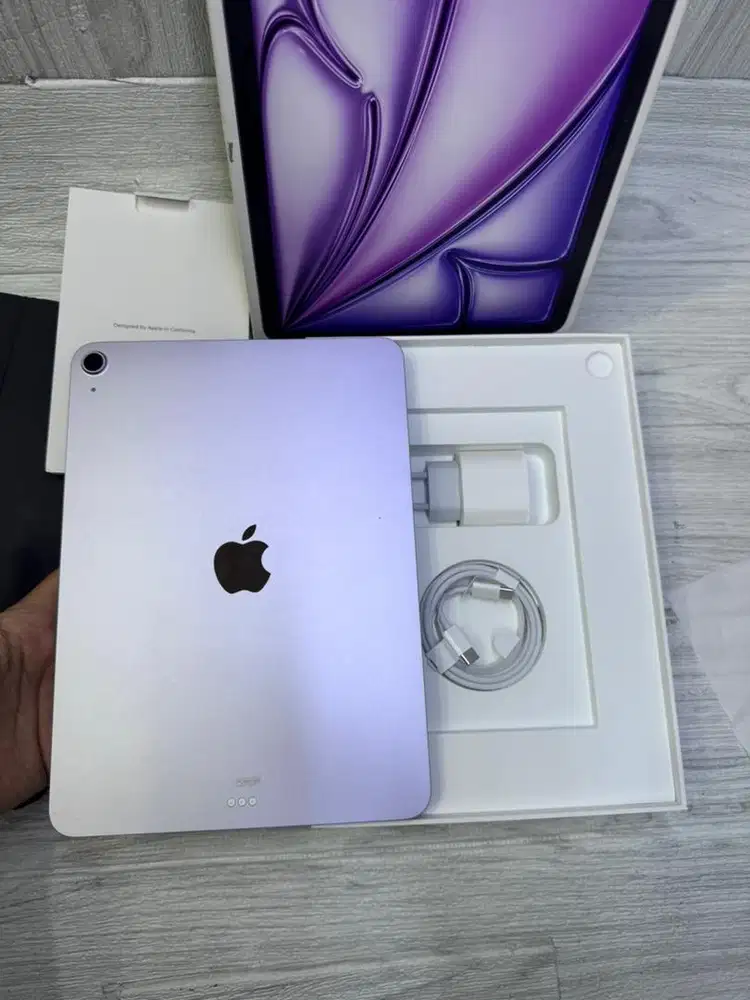 APPLE IPAD AIR 7 M3 11 128Gb wifi only garansi resmi ibox bekas