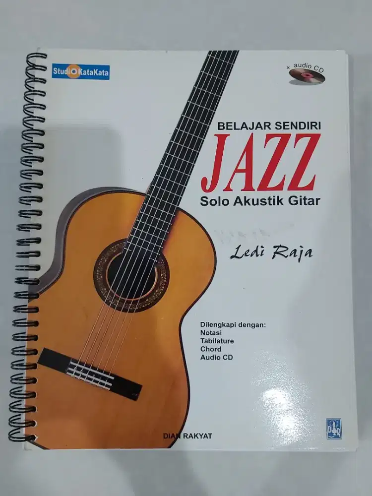 Buku cara belajar gitar akustik