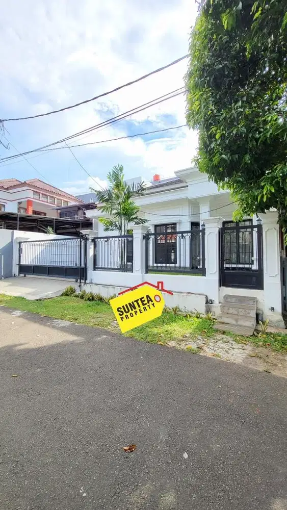 HOT SALE!!!RUMAH MEWAH SIAP HUNI MURAH MERIAH SEMI FURNISH STRATEGIS