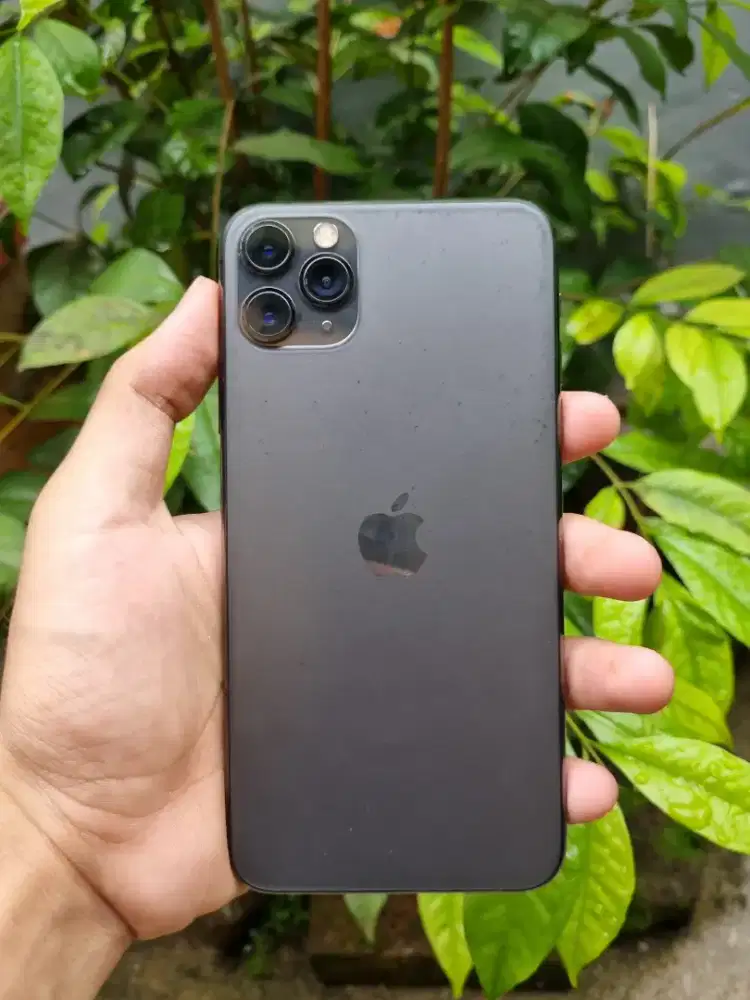 iPhone 11 promax 256GB Indosat only