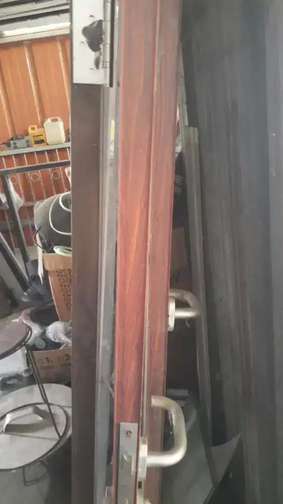 Jual pintu bekas alumunium kondisi bagus