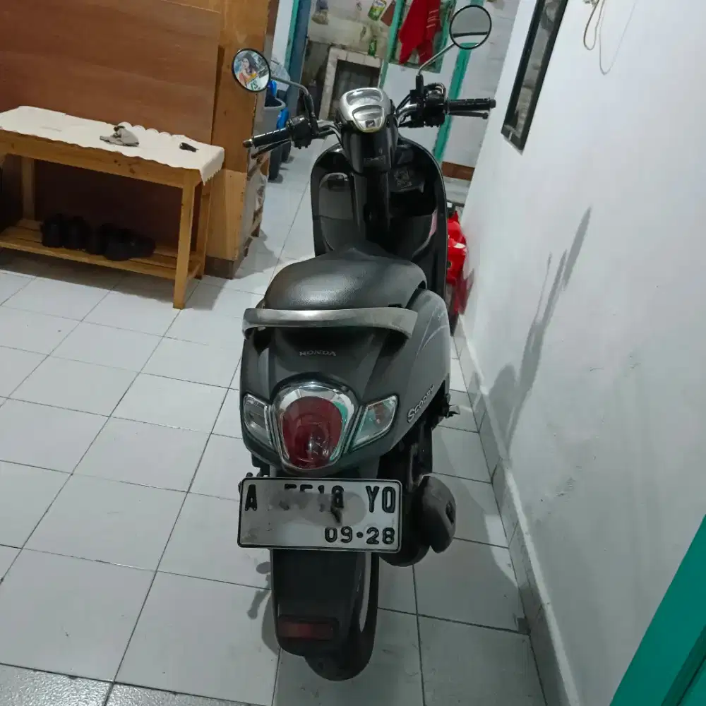 Honda scoopy coklat 2018  fi  ban donat  Led,pajak on hidup