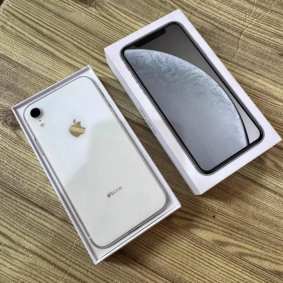 iPhone XR 64GB Garansi Ex Inter All Operator Battery Health 100% Mulus