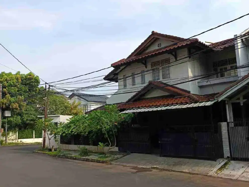 Dijual Rumah Bagus Siap Huni di Bintaro Sektor 9
