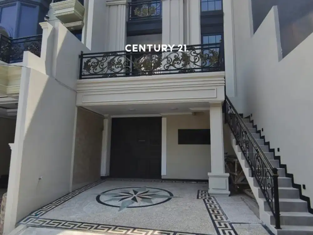Rumah Cantik 3 Lantai Siap Huni Di Jaksel PU 18053