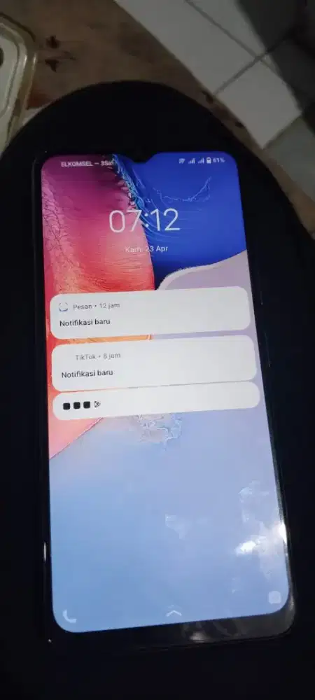 Vivo y15s kondisi masih lengkap