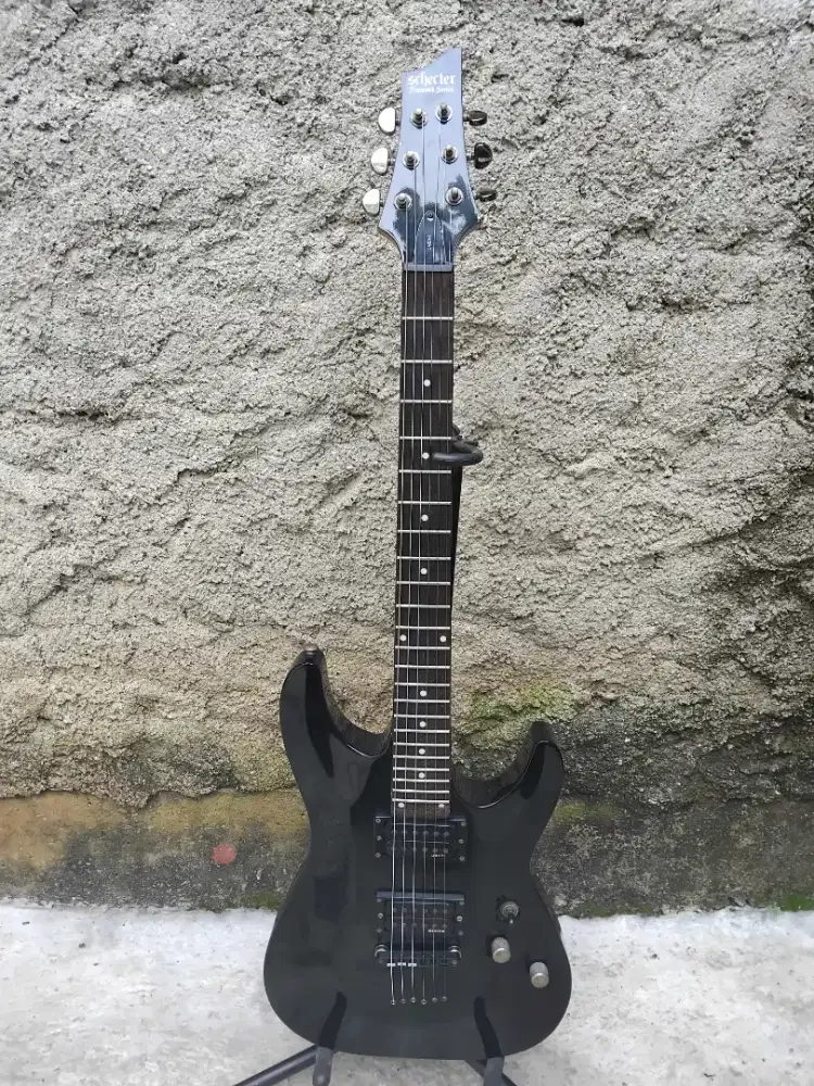 Gitar shecter Diamond series omen 6