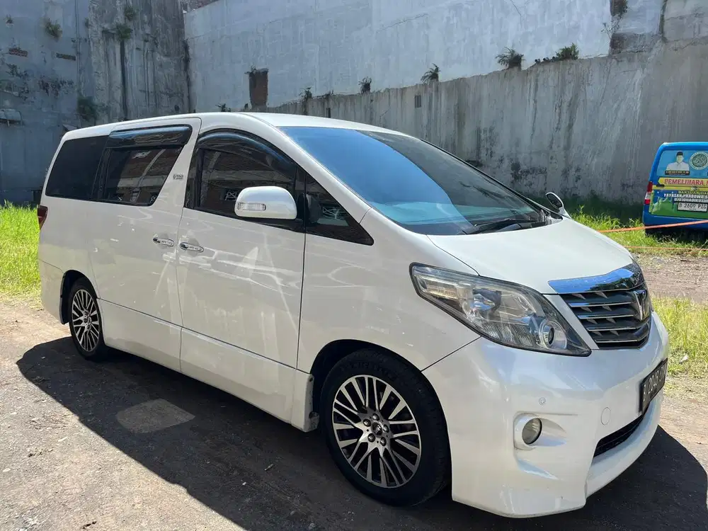 Toyota Alphard 2011 Bensin