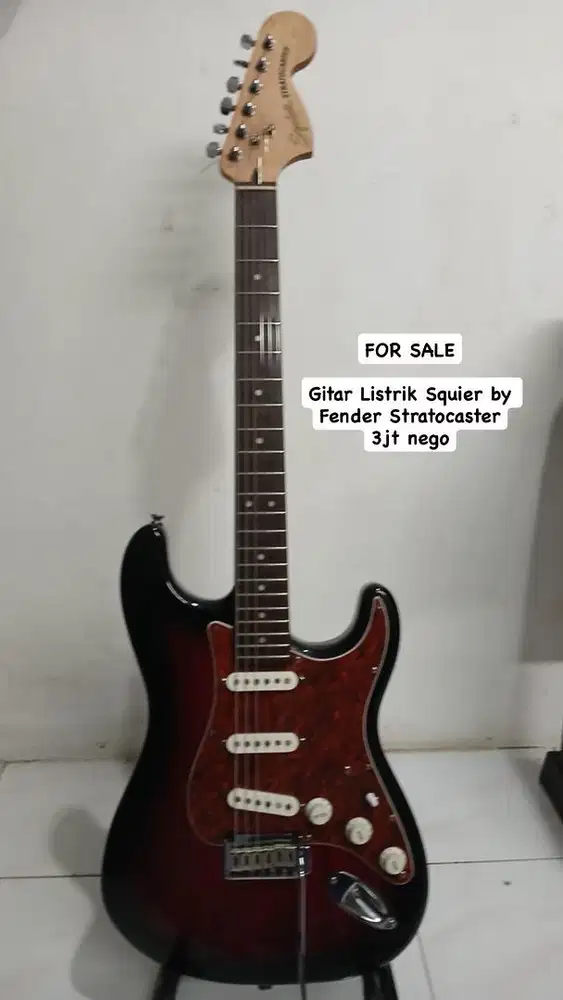 Gitar Listrik Squier by Fender Stratocaster