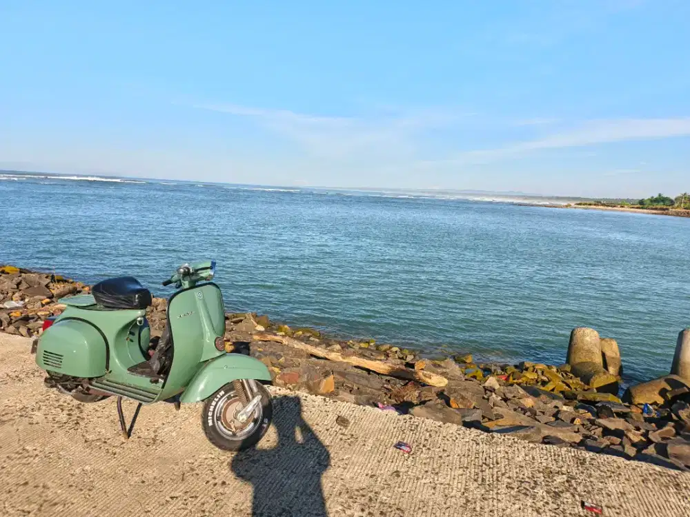 Vespa Super 77 siap touring