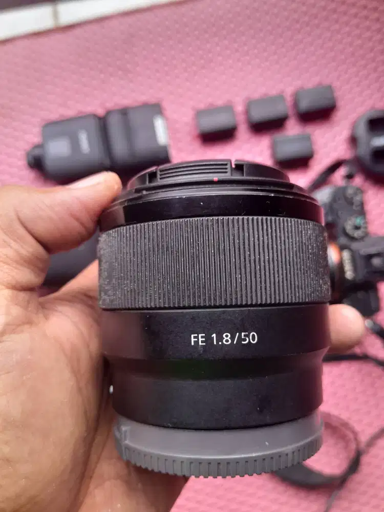 Sony A7ii lensa fe 50 1.8 dan flash