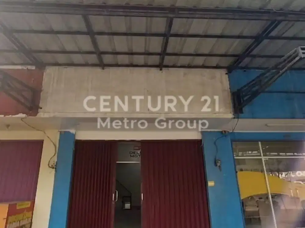 ruko strategis 2½ lantai di boulevard harapan indah - Pinggir jalan utama, Area ramai & hidup