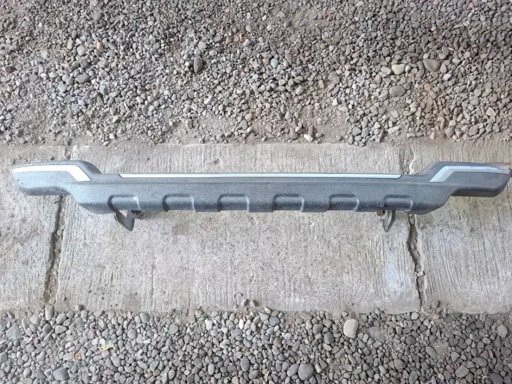 Tanduk bumper rear innova ori copotan