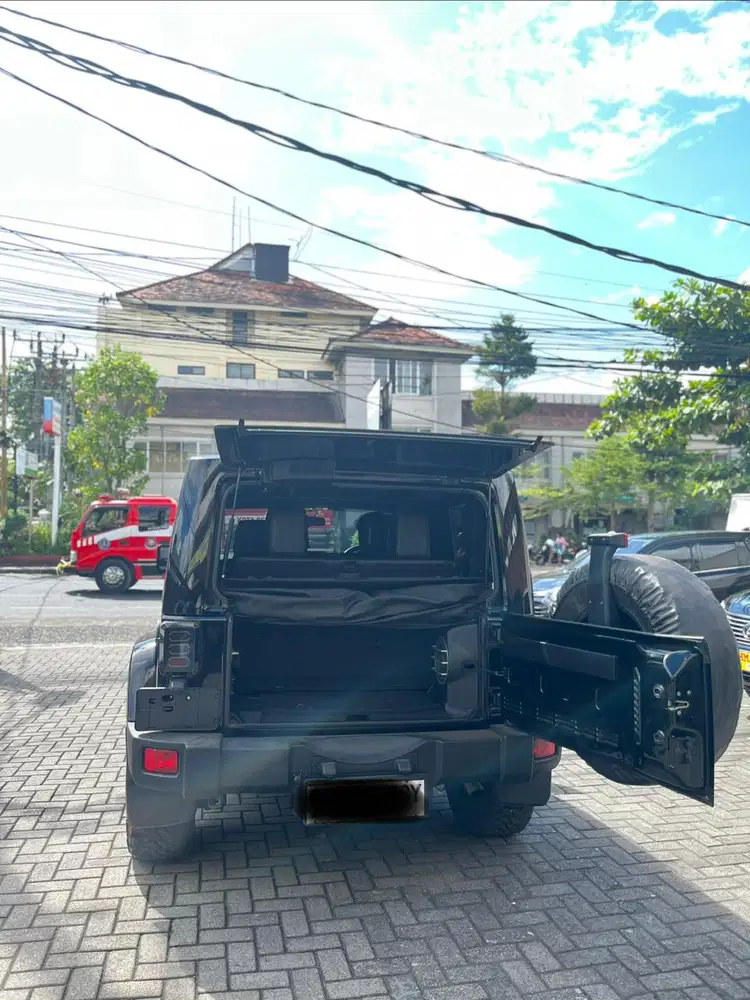 Jeep Wrangler Sahara 2012 Diesel