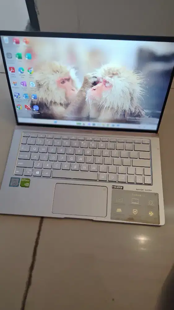 Laptop Asus Zenbook UX333F