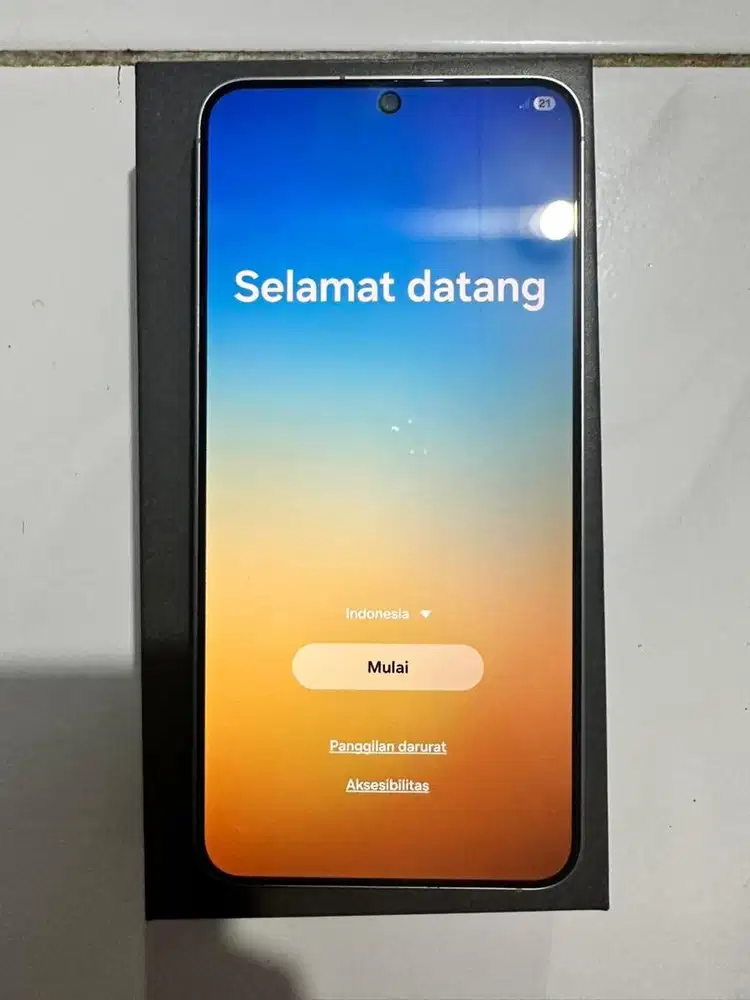 Samsung S25 Plus , 256 GB (Ex Display)