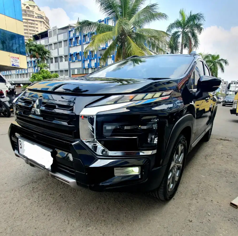 Full facelift! Mitsubishi Xpander Cross premium AT 2023
